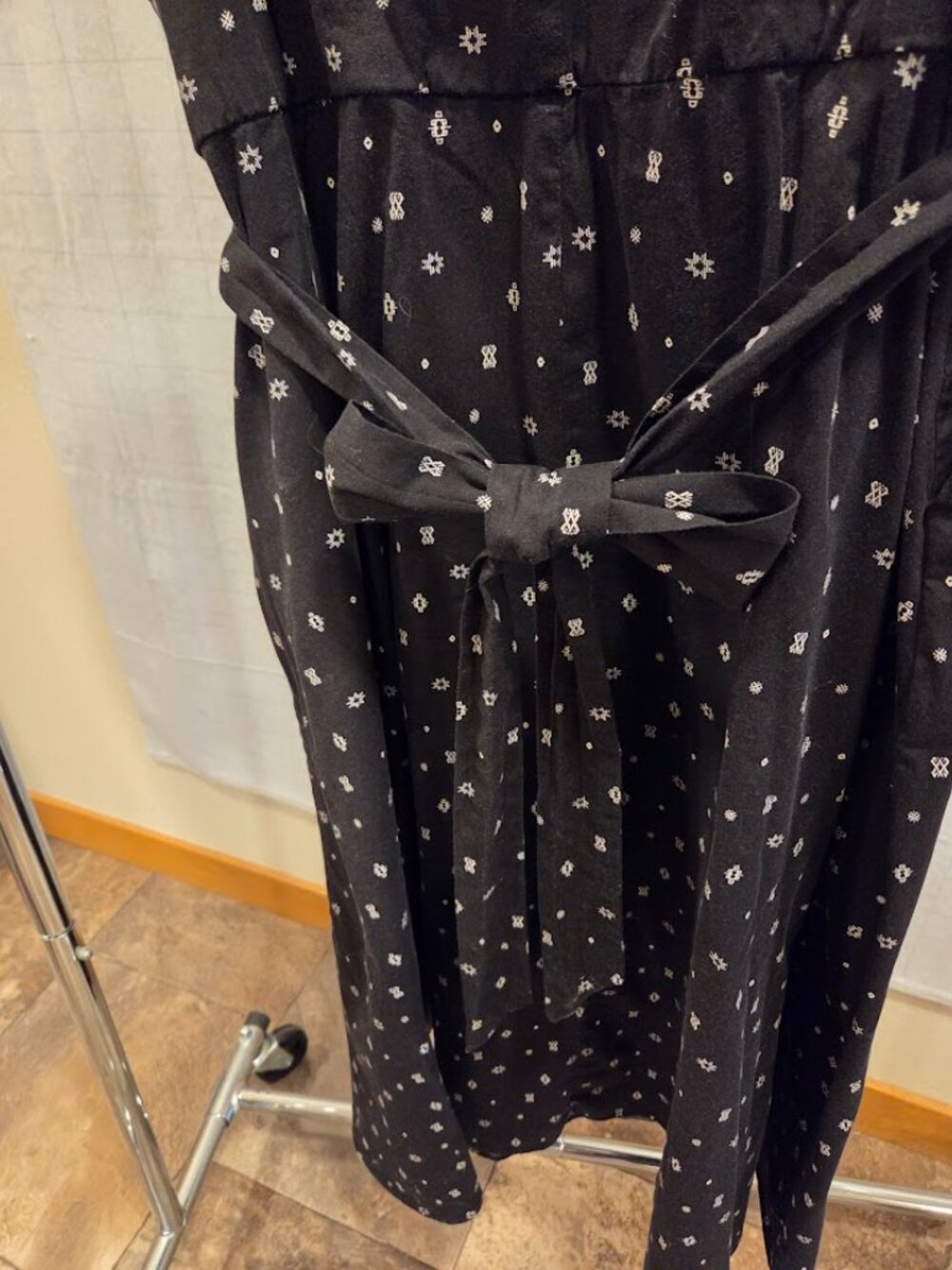 TORRID Midi Poplin Collared Shirtdress - Picture 5 of 7